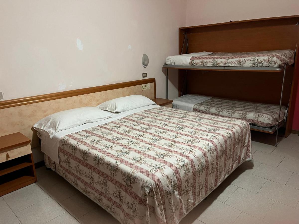 Hotel Zucconi มอนเตกาตินี แตร์เม ภายนอก รูปภาพ